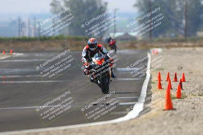 media/Sep-20-2025-TrackDaz (Sat) [[27f0cde673]]/A Group/2pm (Turn 9)/